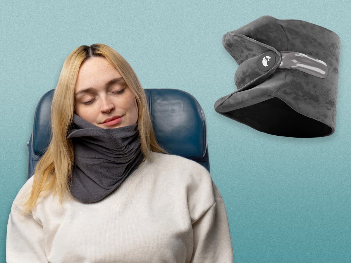 Trtl travel pillow review Neck support and comfort on longhaul